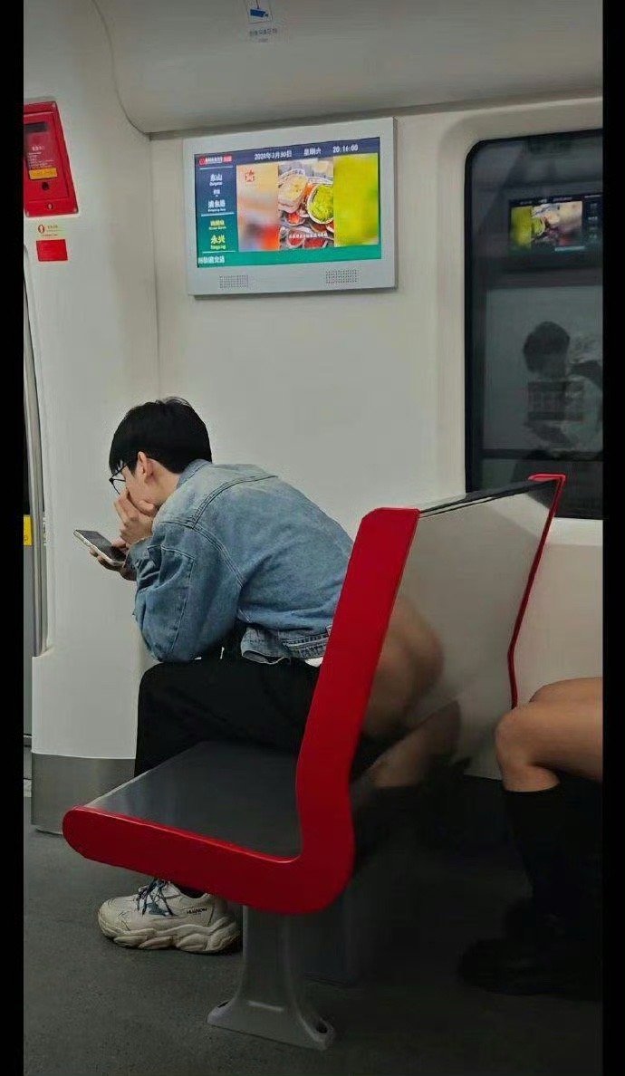 笑死[允悲] ​​​