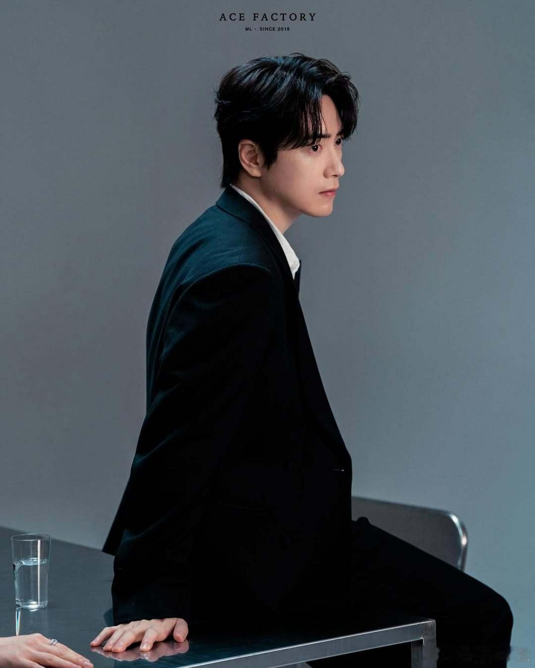 今天朴武京就来了李浚赫