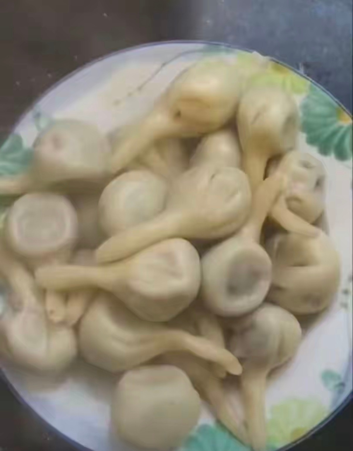 人嘴上可以不把门，但是不要邪门 