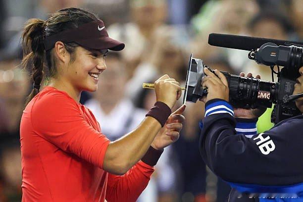 霍巴特250赛官宣，拉杜卡努、克莱吉兹科娃、梅尔腾斯、凯斯勒领衔出战。网球tal