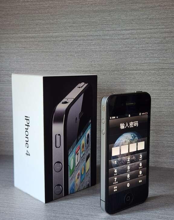 iphone4从不缺认可
父母在初中给我买了第一台iphone4，因为住校原因，