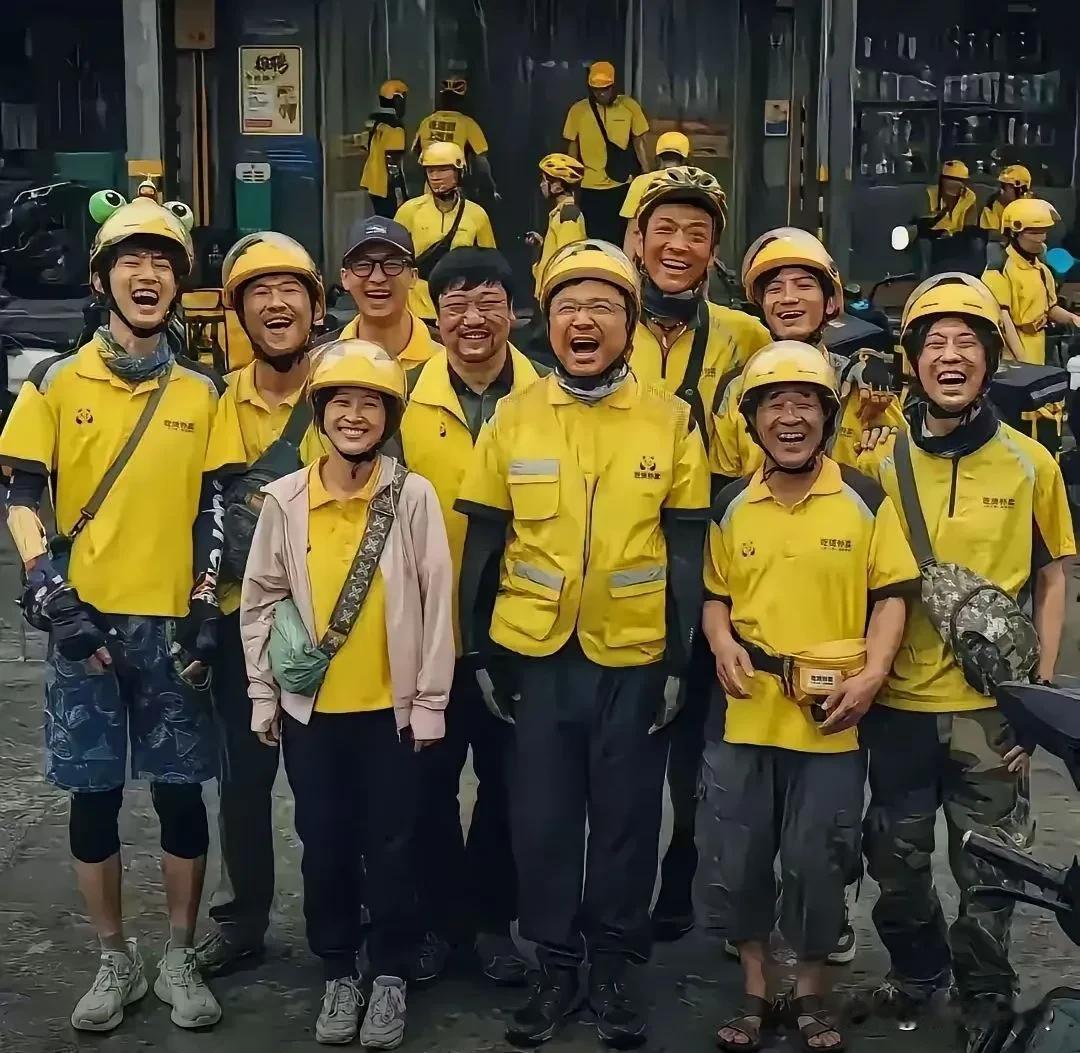 这部电影还没播放就引起了很大的争议！徐峥团队厉害，抓住了市场的热点，下一张海报衣