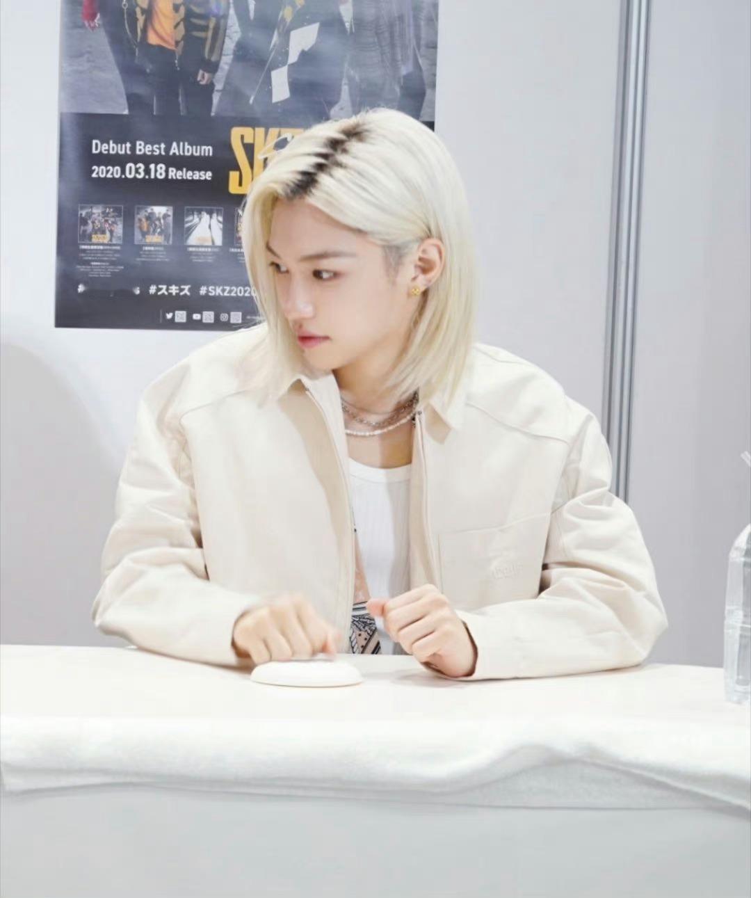 “能为孩子们送去幸福也是我的幸福。虽然在这世界上仍有许多人难以感受到希望与爱，但