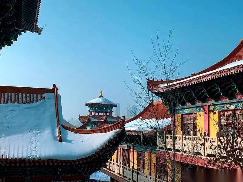 婚纱都看好了，两家人饭都吃了，最后吹了。
你说为什么？
没为什么。就是时候没到，