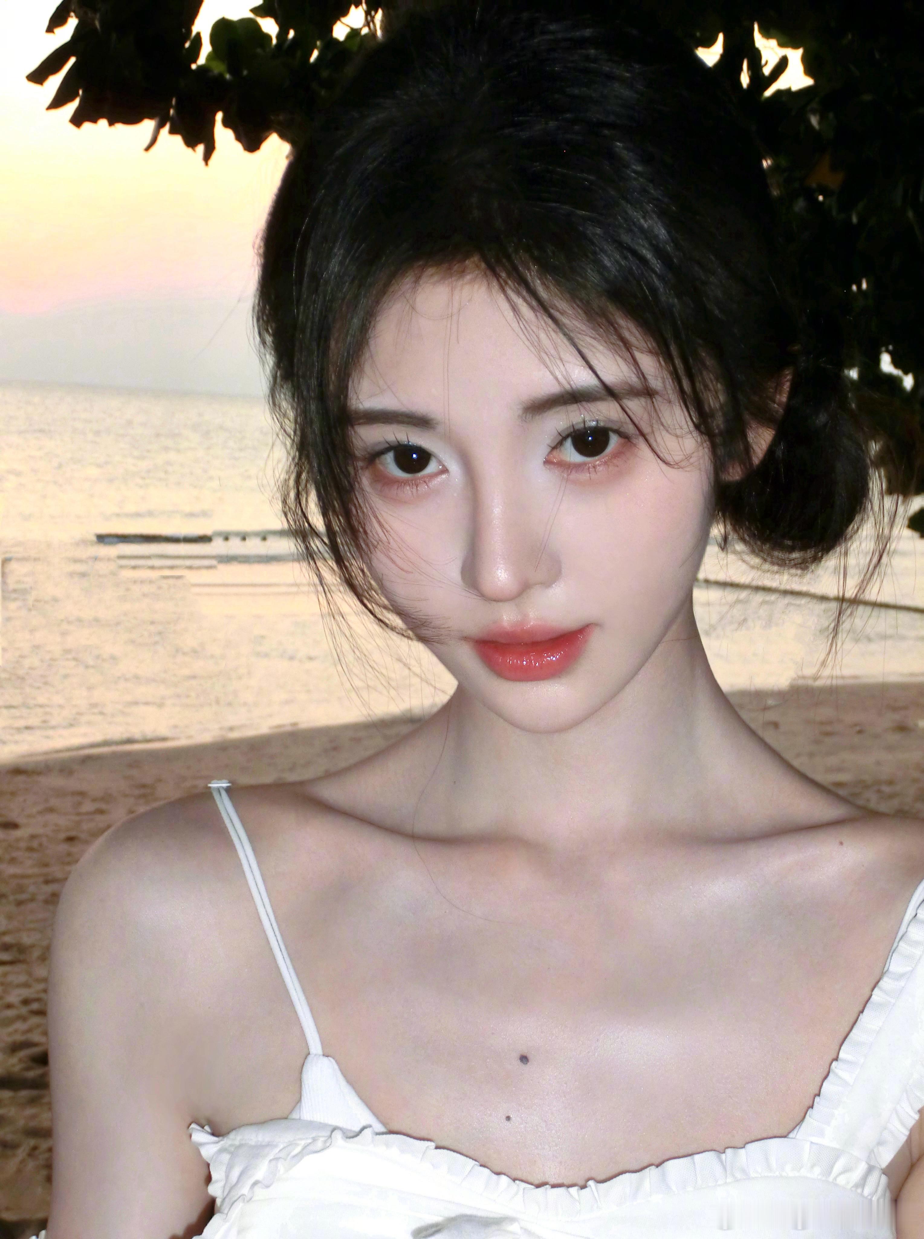 鞠婧祎好古早韩剧的一个造型，米米哒！感觉又会有人出仿妆了[爱慕][爱慕][爱慕]