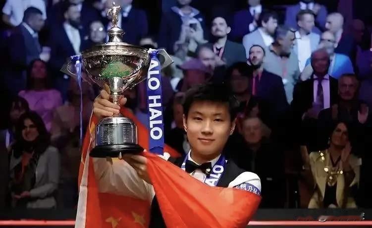 目前中国斯诺克，实力最强有以下5位选手：

1、赵心童（世界第11位）
技术特点