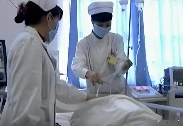 贵州17岁少女上课时突然晕倒，醒来后认不出父母，还称自己家在福建。难道真的觉醒了