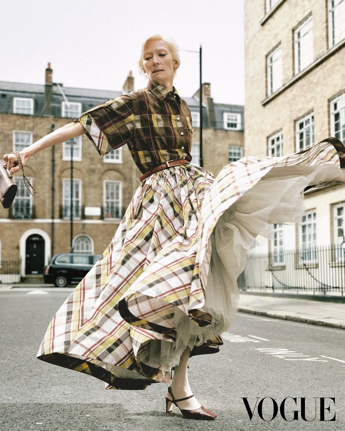 Vogue Korea 韩版六月刊封面人物，香奈儿品牌大使Tilda Swint