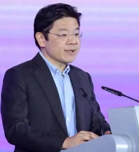 新加坡总理急了！8 月 23 日国庆大会上，黄循财直接用中文下死命令："绝不可成