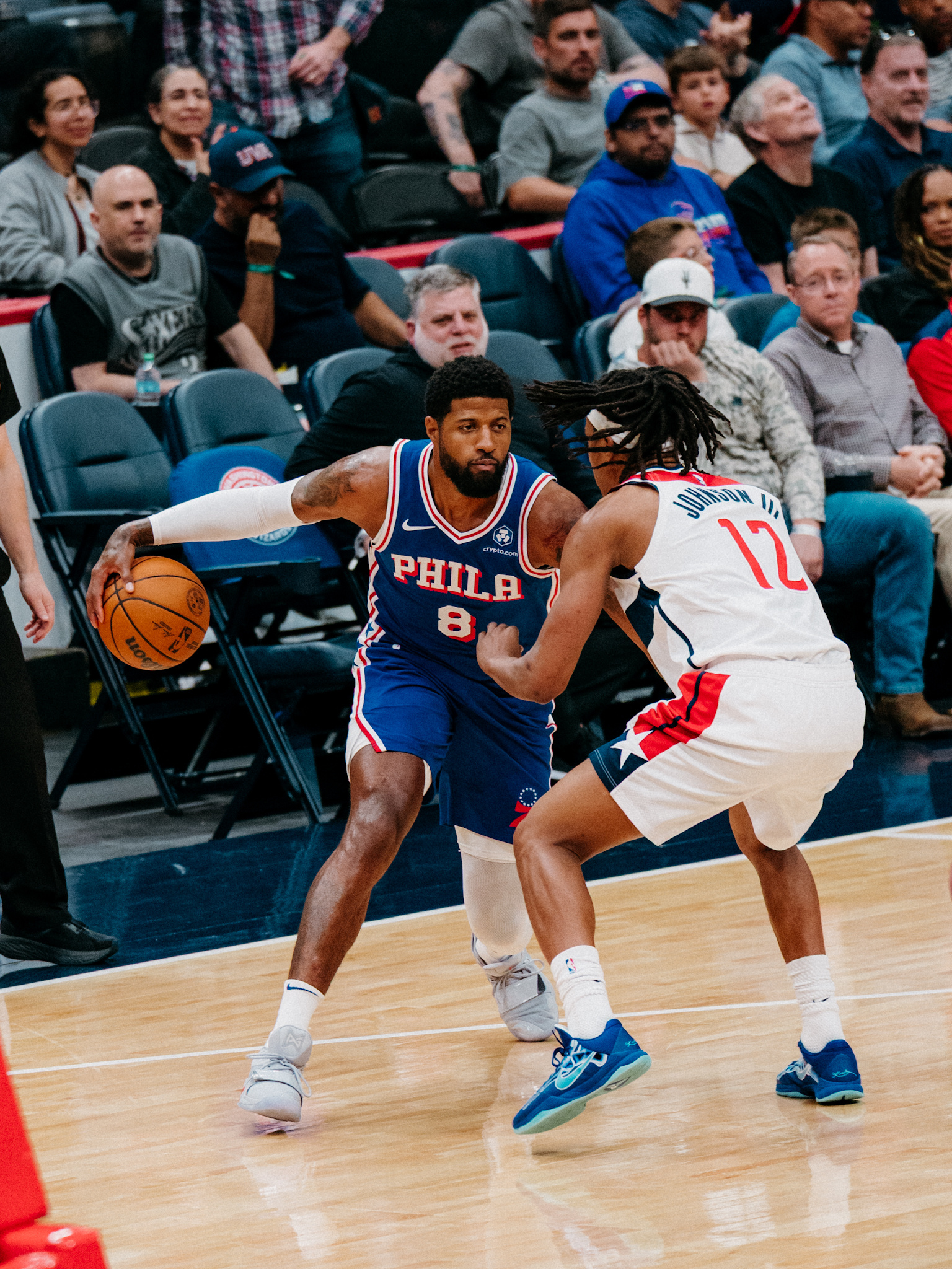 全场比赛结束：76人队客场153-131战胜奇才队！状态火热！乔治今日上场30分