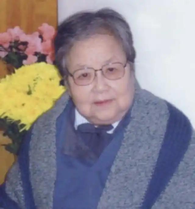 范元甄，被誉为“延安四美”之一。她一生历经数次婚姻离合，女儿写下《我有这样一个母