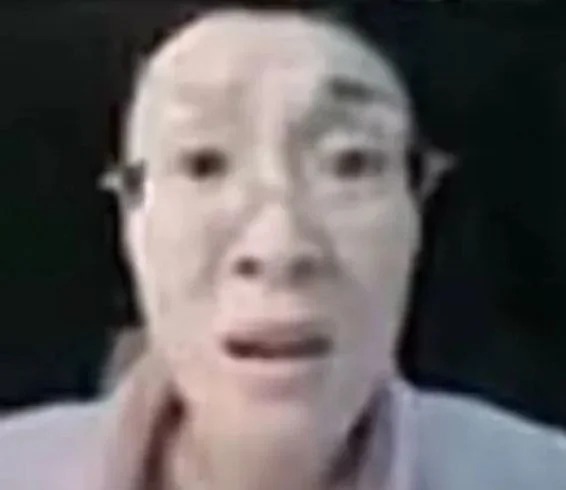 最近挂rs上那个人粉丝名土爆了有四川人懂吗，而且明显女粉丝多把为啥自称兄弟 
