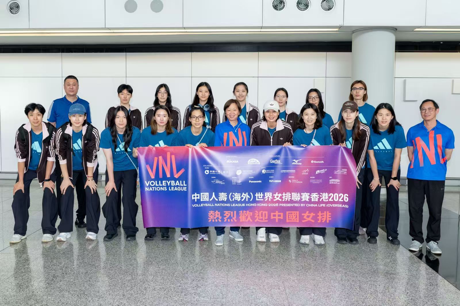 中国女排抵达香港！ 