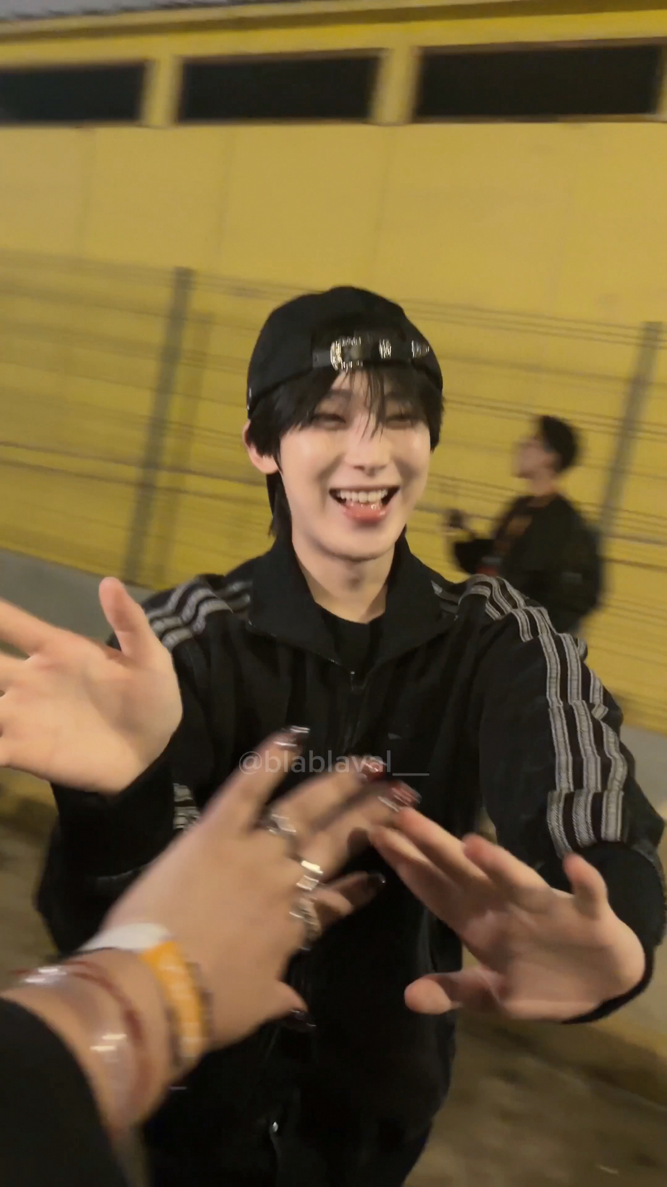 快乐小豆◠‿◠.cr.blablaval__ 