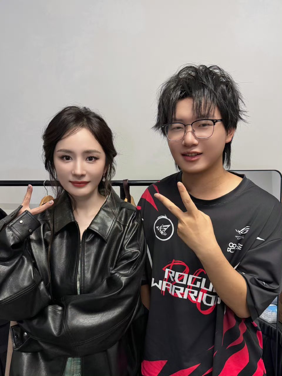 我也想打卡这个杨幂[柯基][柯基] ​​​