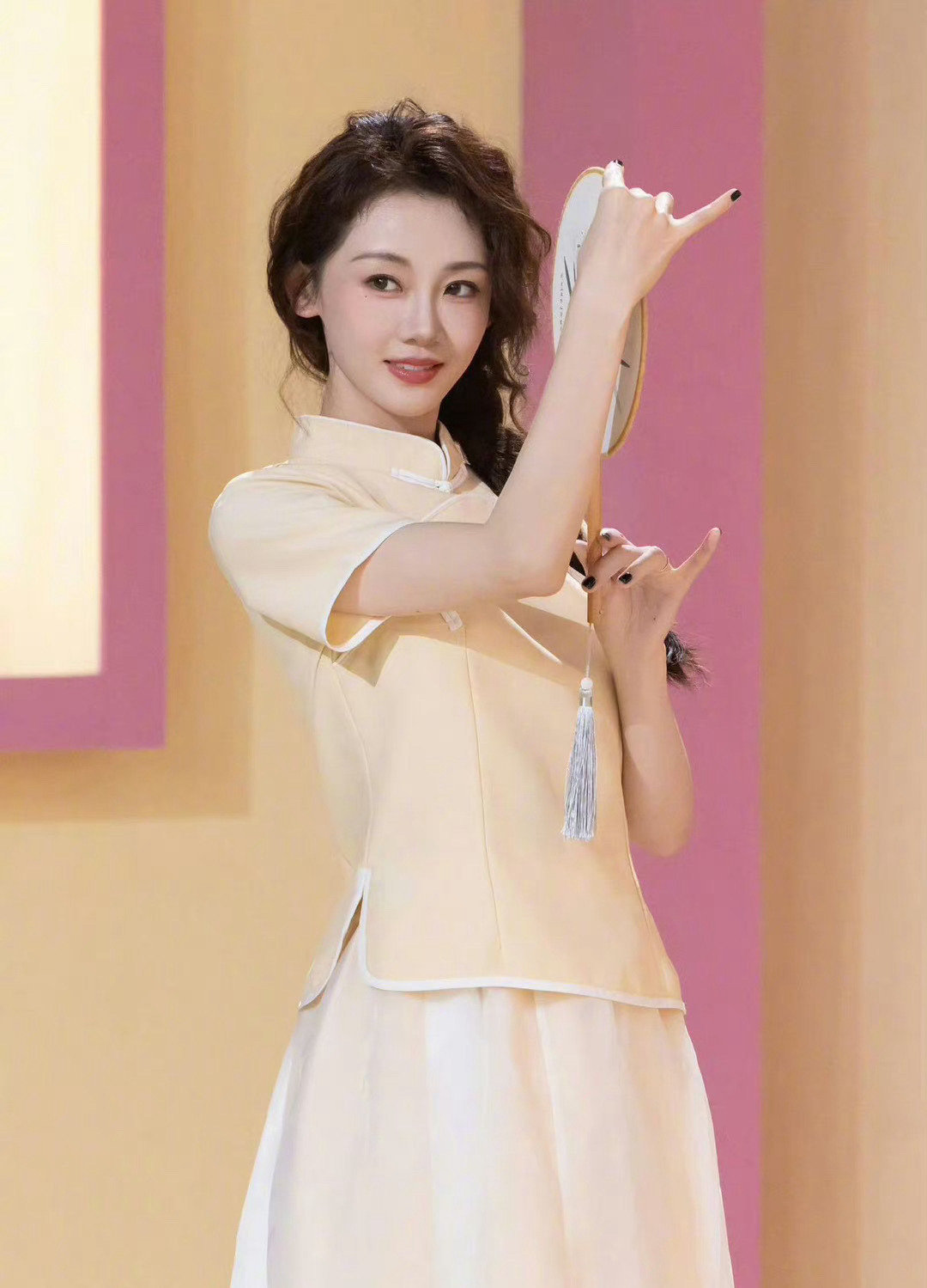 #苗苗不愧是北舞严选#当年在易车上班的时候中午经常去北舞旁边一家叫金眼睛的饭馆吃