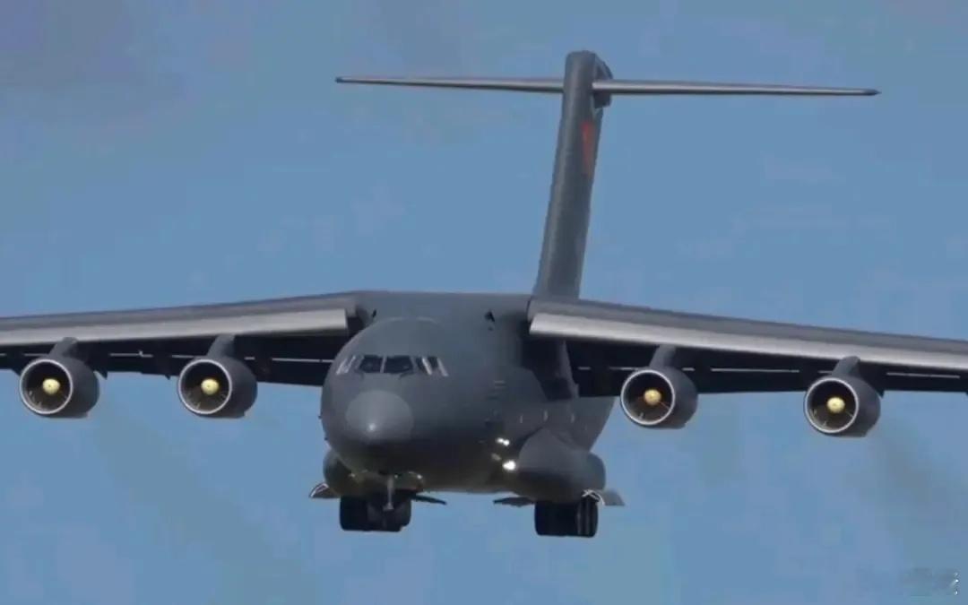 埃及空军装备多样，若引入中国装备，将在中东形成巧妙的平衡。中国还邀请埃及飞行员试