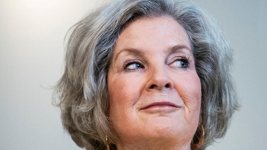 特朗普时代即将结束。当高级顾问们都敢于如此坦率地发言时，肯定有事发生。

我认为