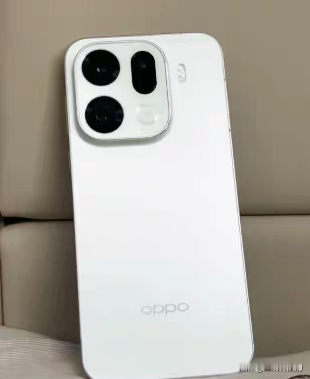 国产机今年是真给咱长脸了！刚刚看到消息，OPPO的Find X9 Pro拿下了海