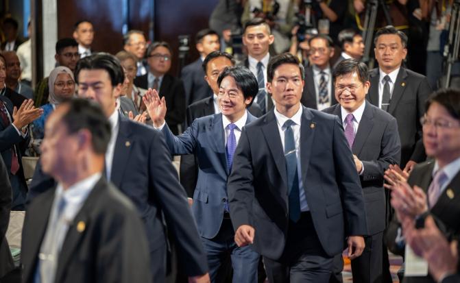 台湾承认怕大陆，睡不着了！赖清德公开承认大陆正在加强海上力量部署，这也使得台湾很