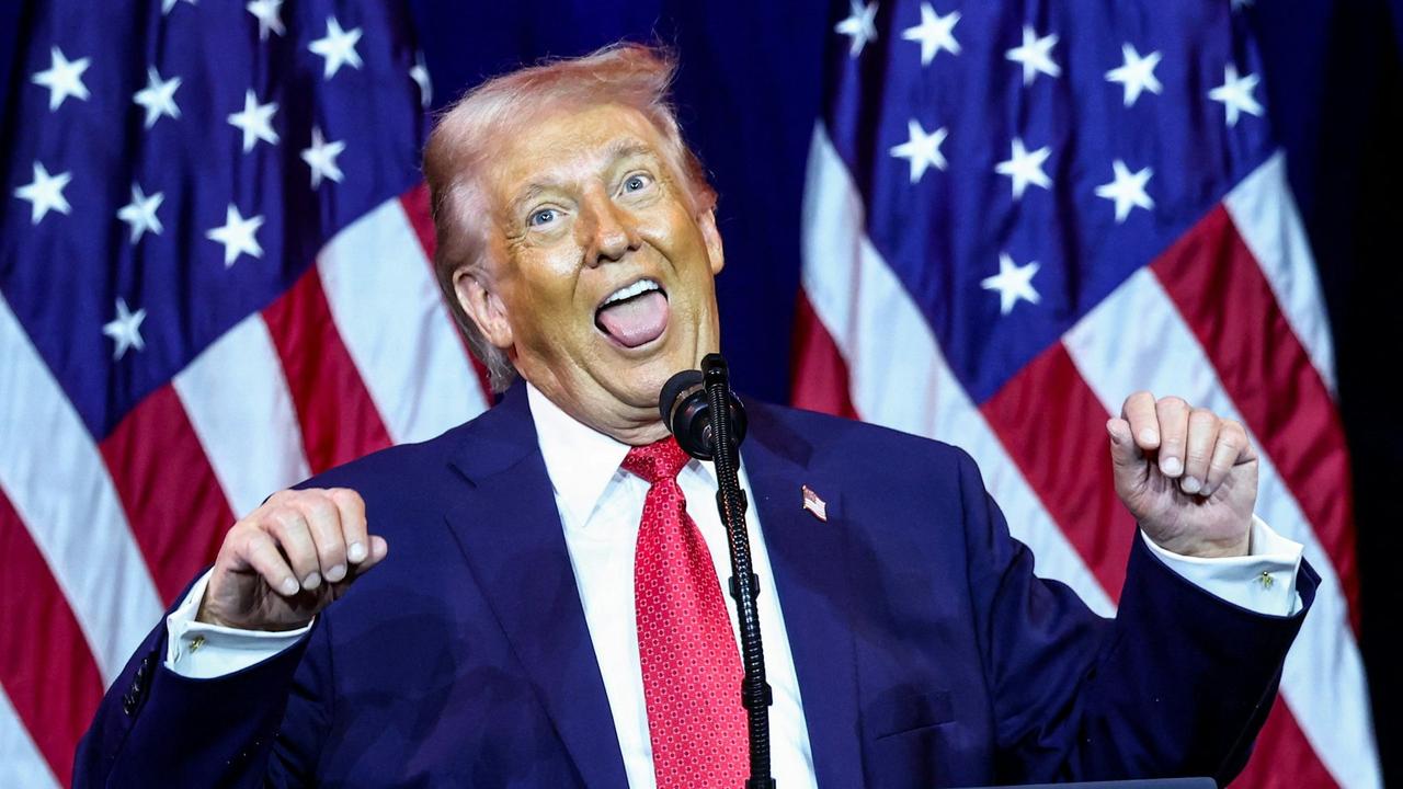 特朗普发了一条杀气腾腾的帖文：

“如果伊朗采取任何阻断霍尔木兹海峡石油运输的行