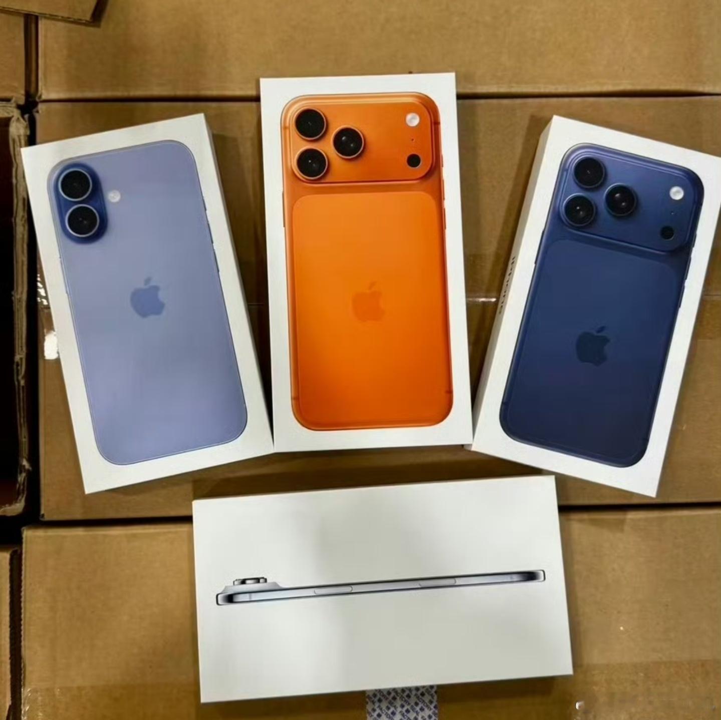 iPhone17系列真机包装盒曝光iPhone17系列盒子是看见了，就是手机还要