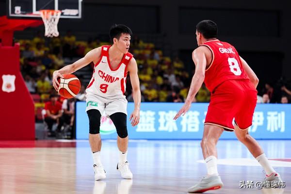 老六好样的！王俊杰谈庞峥麟：

“他今晚的表现很出色，冲击力很足。关键时刻也敢打
