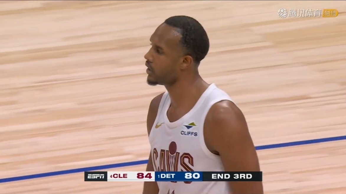 莫布利连续得分！骑士领先活塞4分进入末节决战活塞vs骑士