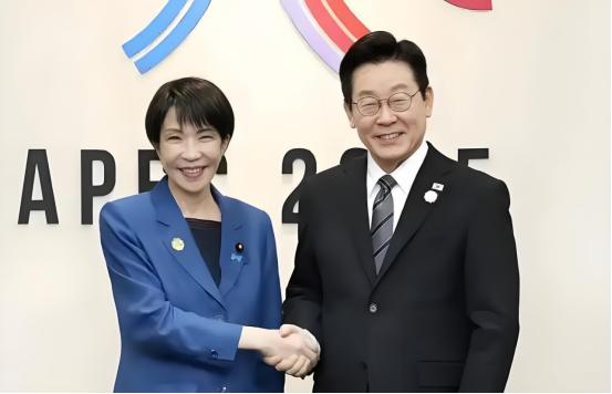 李在明面见高市，绝口不提日本扩军，还问了个和中国相关的要求。
 
最近，李在明先