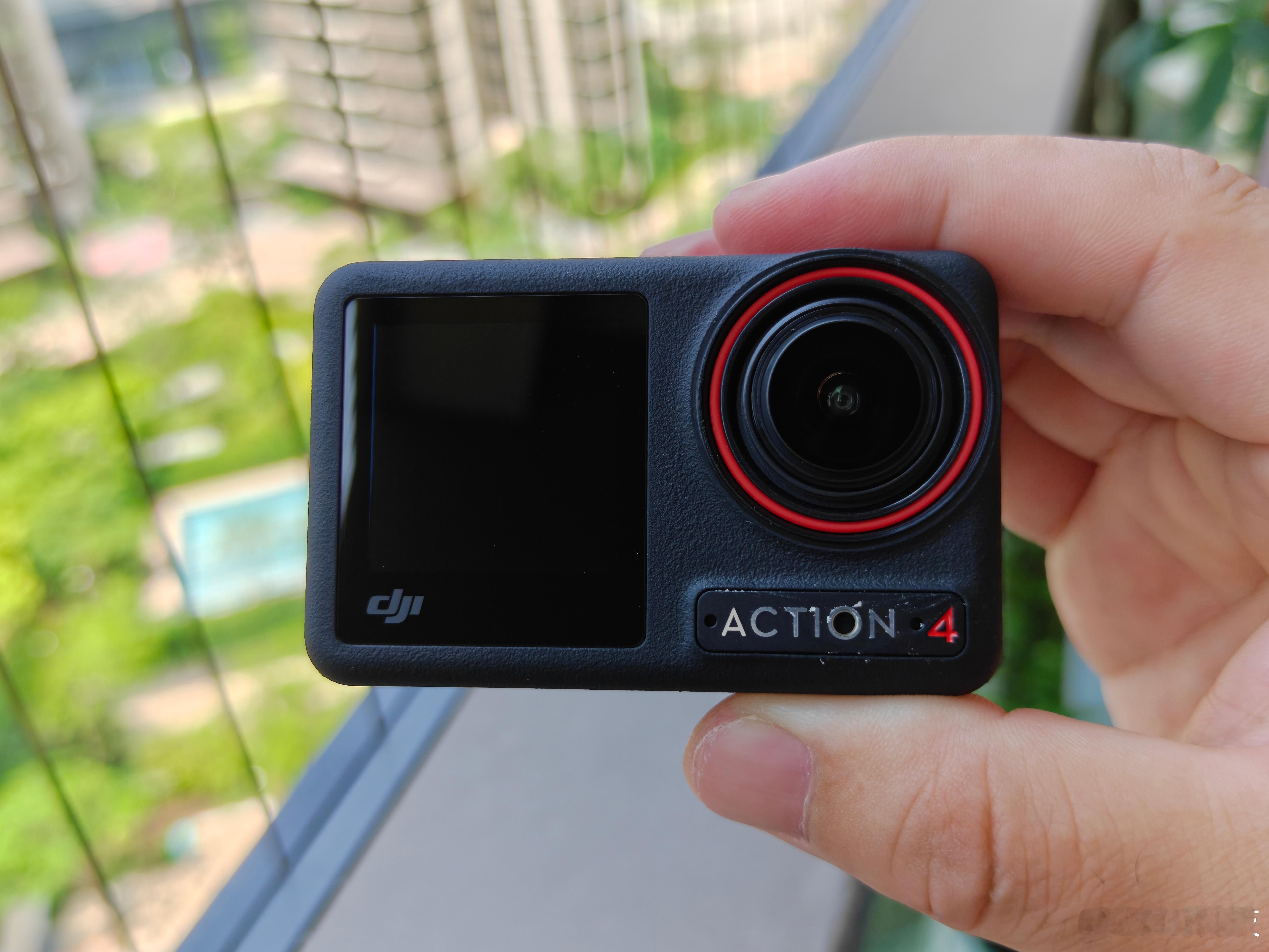 为了接下来更好的拍摄车辆的辅助驾驶视频，买了个Action4和高速存储卡，对我来