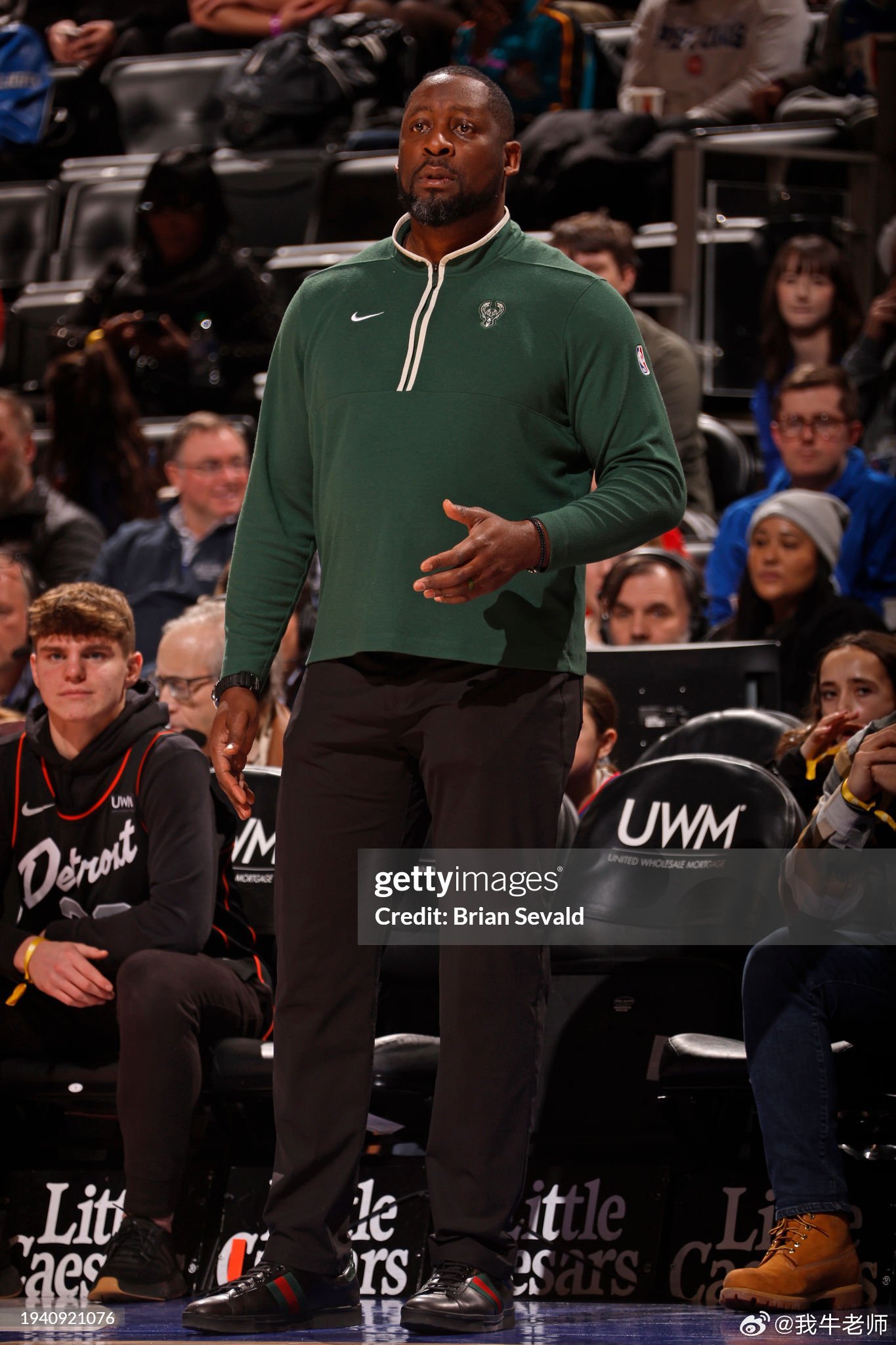 MFFL 来自Marc Stein的消息。达拉斯对前雄鹿主教练格里芬感兴趣，希望
