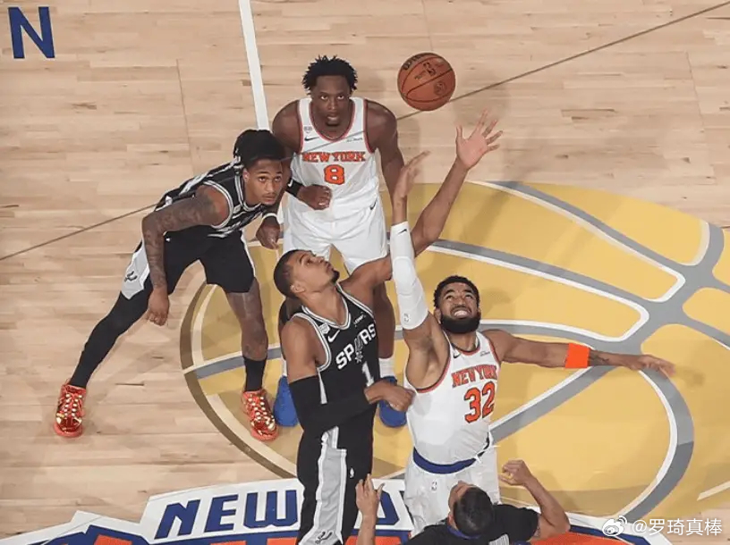 06月11日讯 NBA总决赛，马刺客场106-107不敌尼克斯，系列赛大比分1-