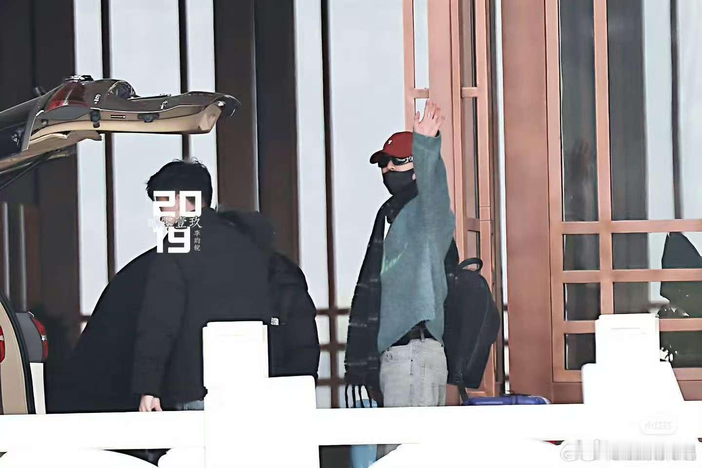 李昀锐转场青海拍摄李昀锐出发青海李昀锐出发青海，转场了，[相爱][相爱][相爱]