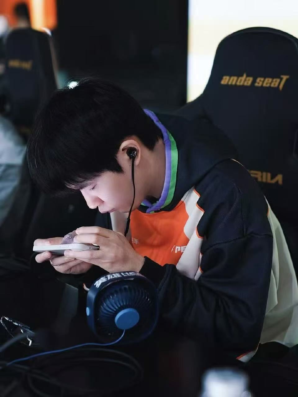 收留心碎KSG粉丝 虽未登顶，但每一场都拼到最后，你们的热血与高光值得被铭记，心