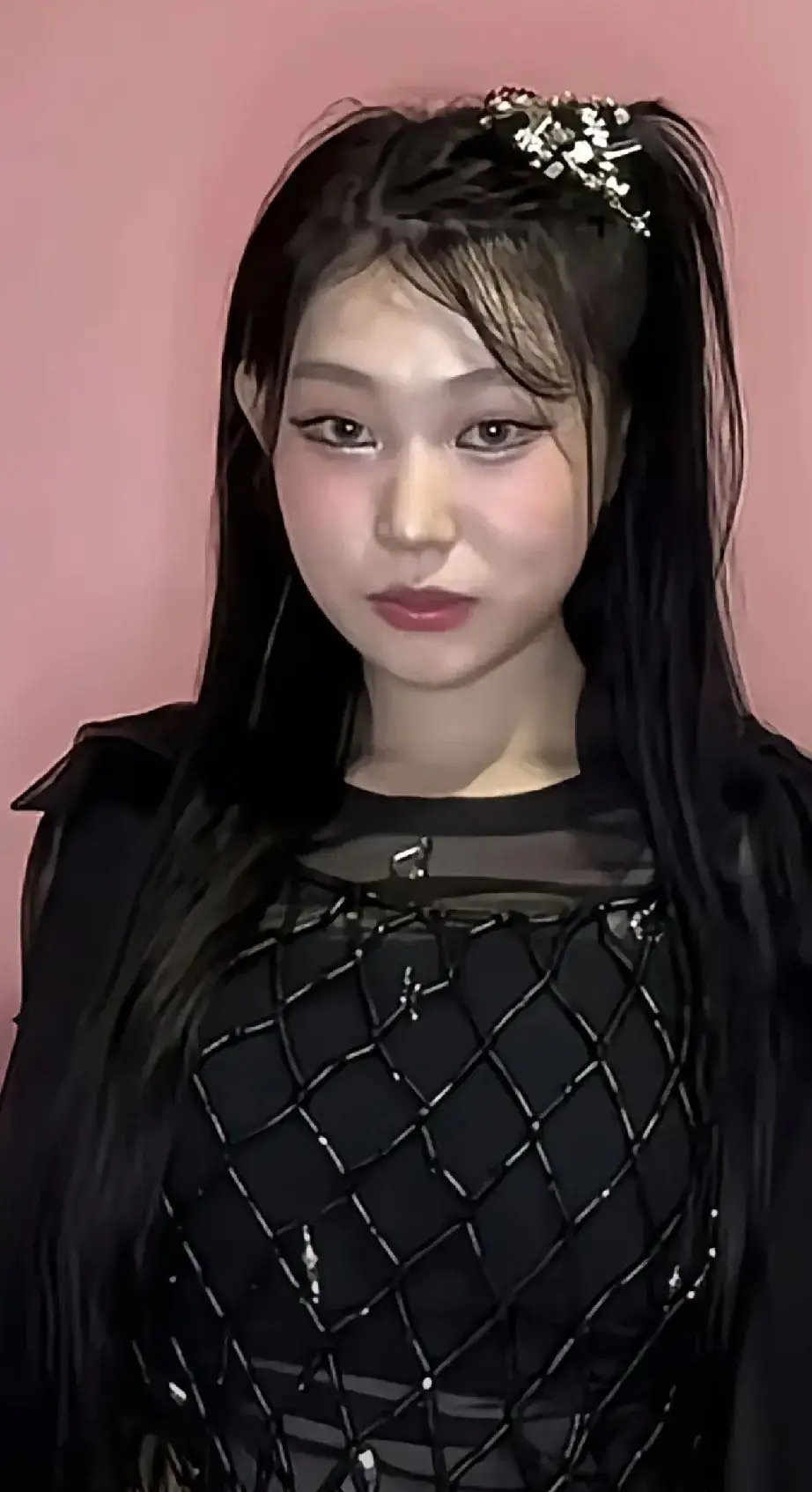 小沈阳女儿cha大展鸿图建议找一个好的妆造师，她的妆容总给人脏脏的赶脚 ​​​