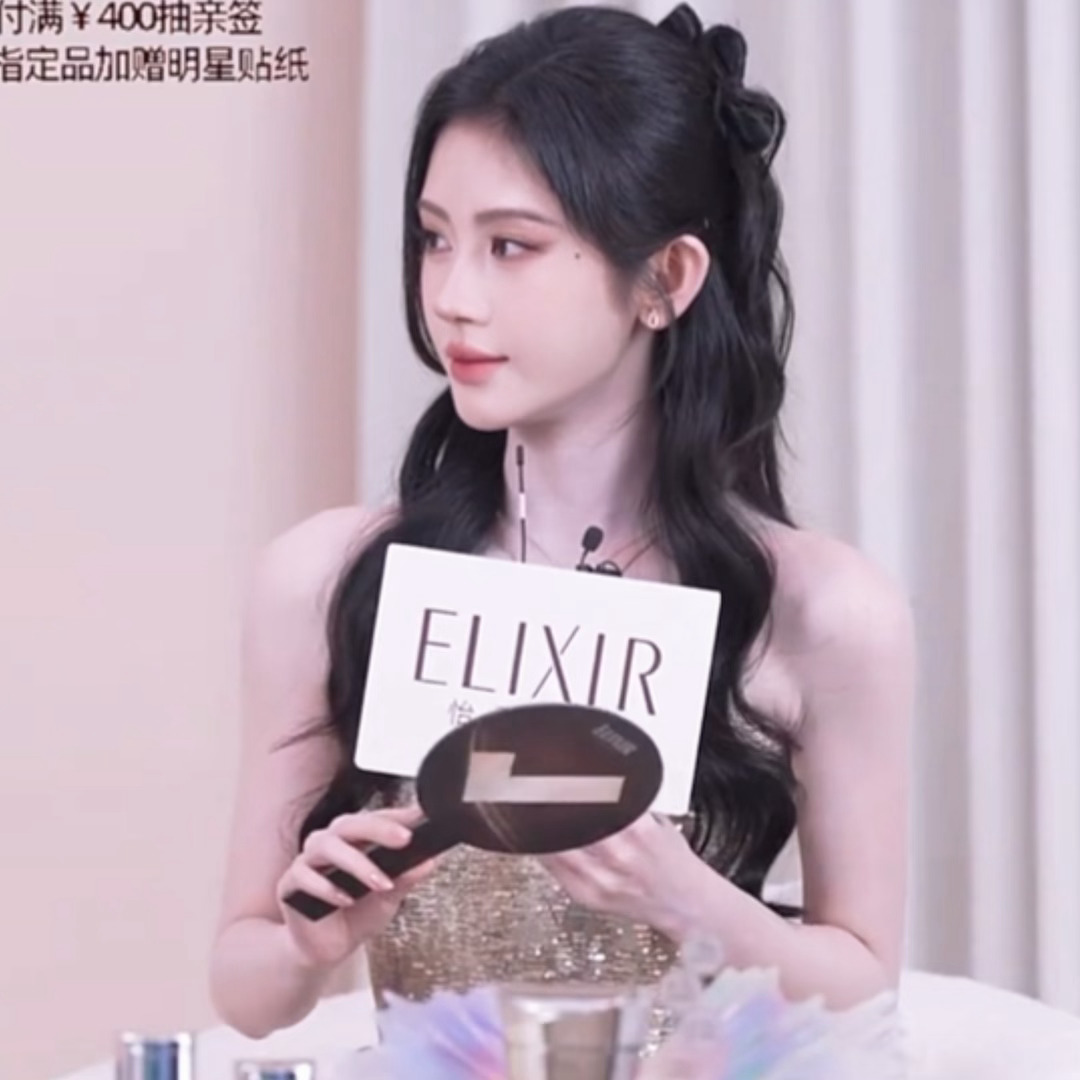 苏绿夏对仇人的态度be like： ​​​