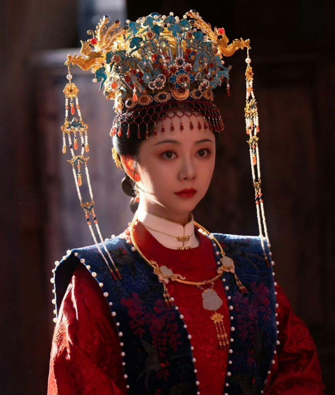 兰香出府vs甄嬛甘露寺谁懂这个宿命感对比！甄嬛甘露寺：是心死被逐、被迫落难，在苦