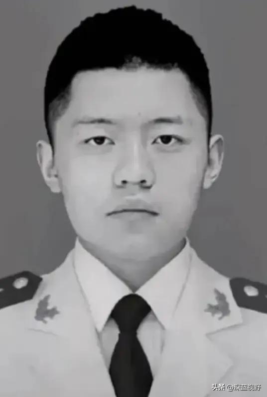 常瑞昭，男，1999年11月出生，陕西西安雁塔区人，中共党员，生前系南部战区海军