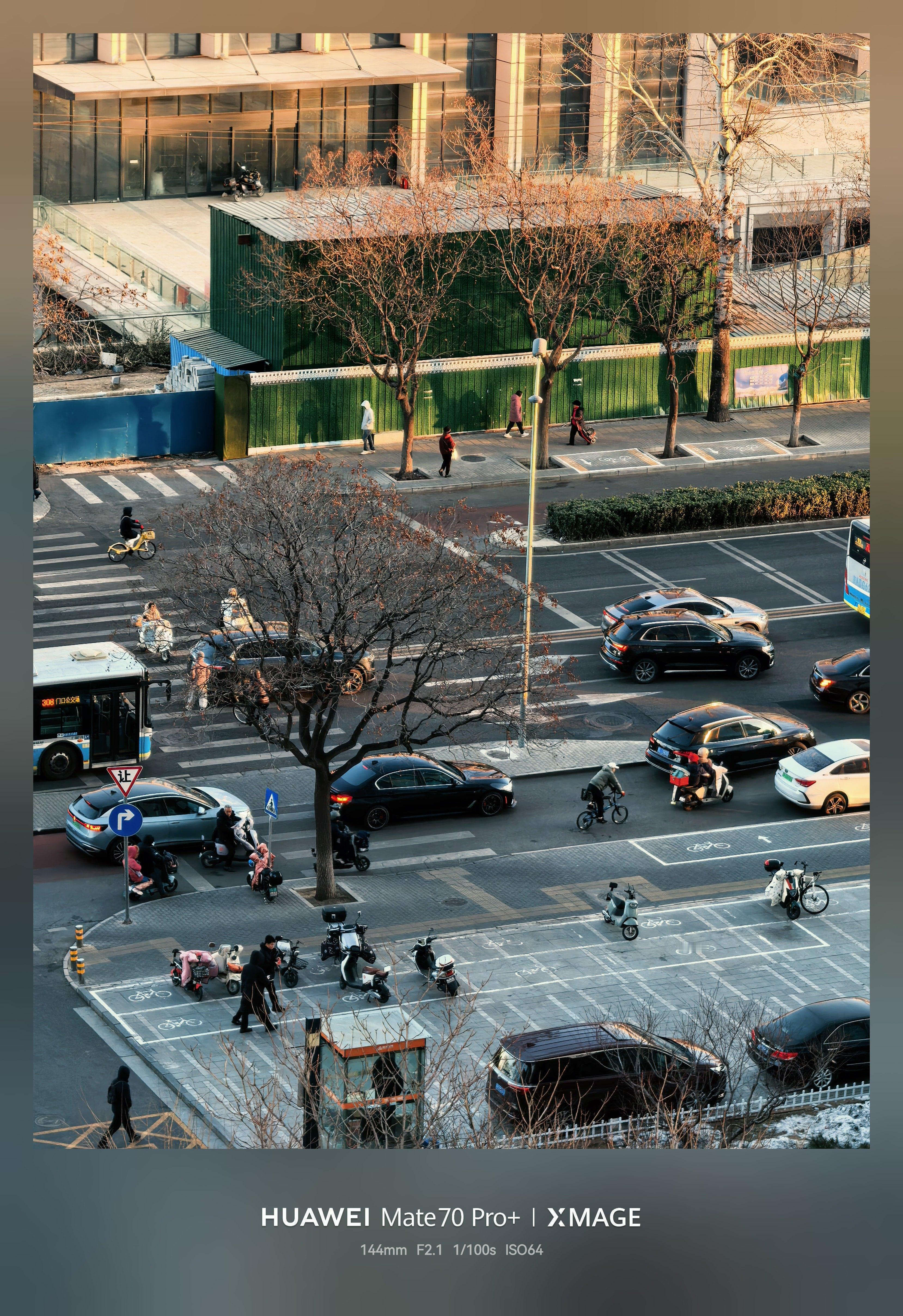 早～ 天气真好又见西山～都开始搬砖了吗？ 