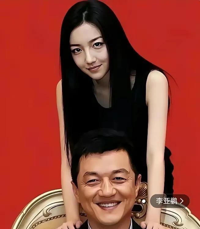 李嫣，真的是女大十八变，越变越好看。
父女俩同框，长相随爸爸了。脸型，气质，都随