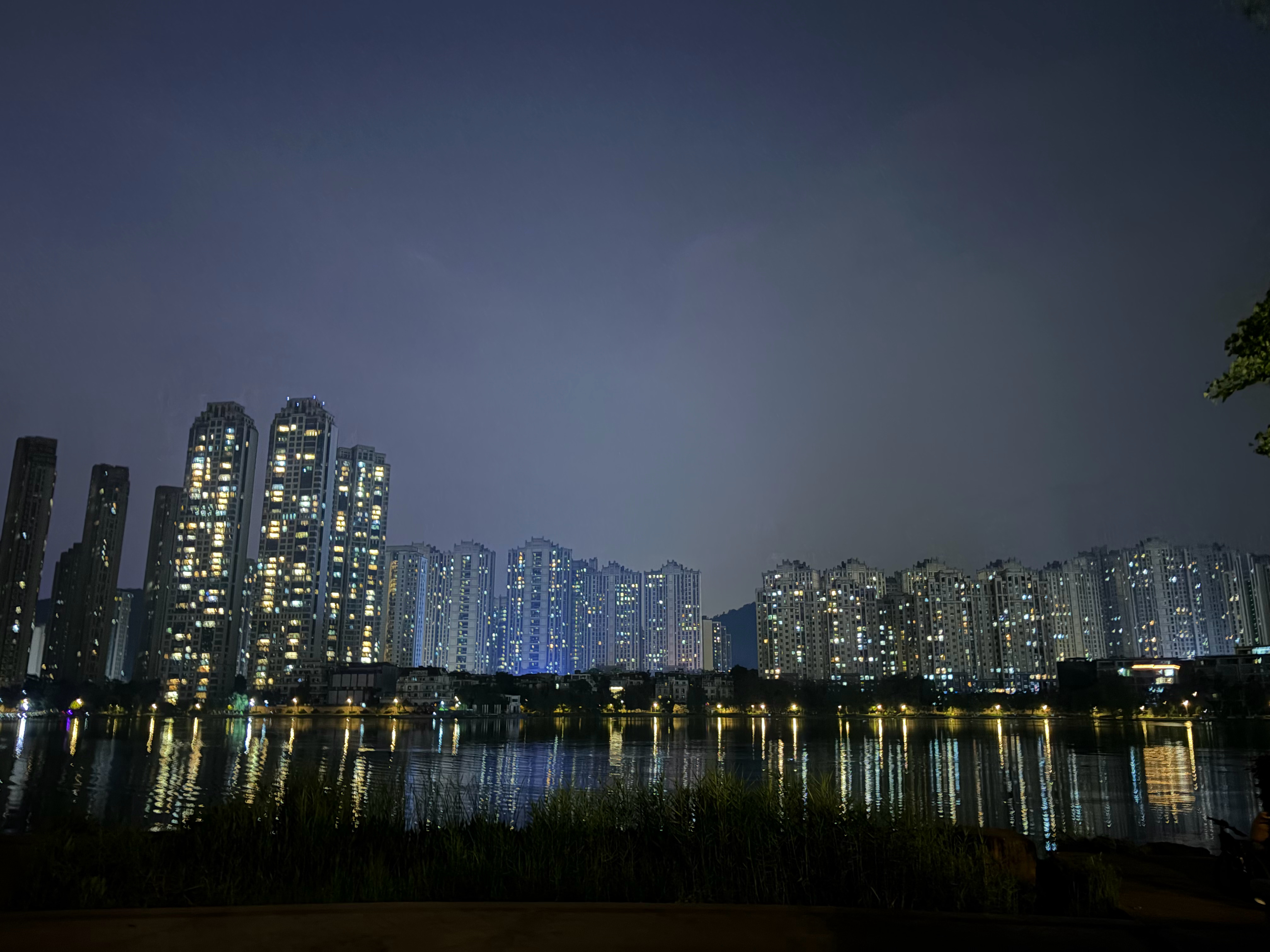 治愈 晚上好月亮很圆 