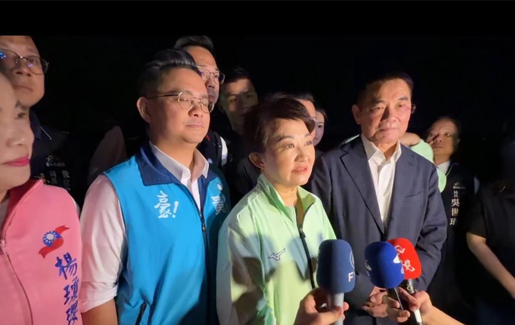 卢秀燕呼吁民进党当局赶快对接大陆惠台政策
中国国民党主席郑丽文于昨天返台，大陆提