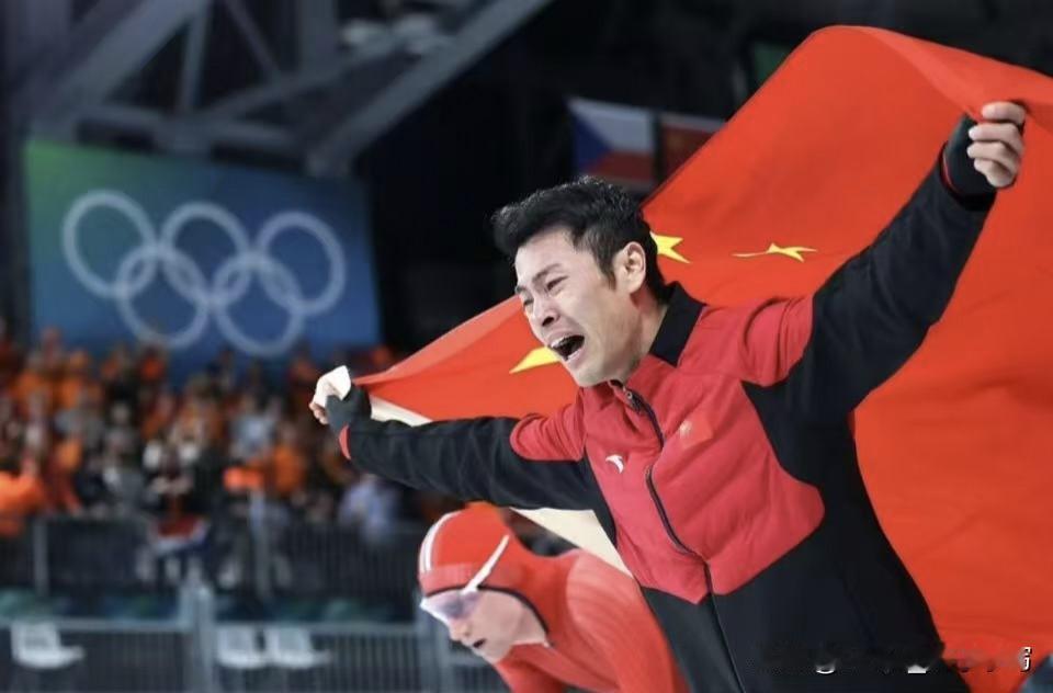 到底什么样的家庭，能养出宁忠岩这样的男人？看完他的父母，我真的破防了！
 
是家