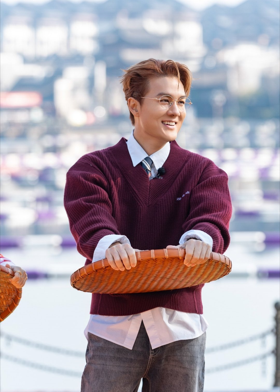 真的被暖到了，一直默默做公益，帮果农、帮菜农、帮困难家庭，踏踏实实做事不张扬。手