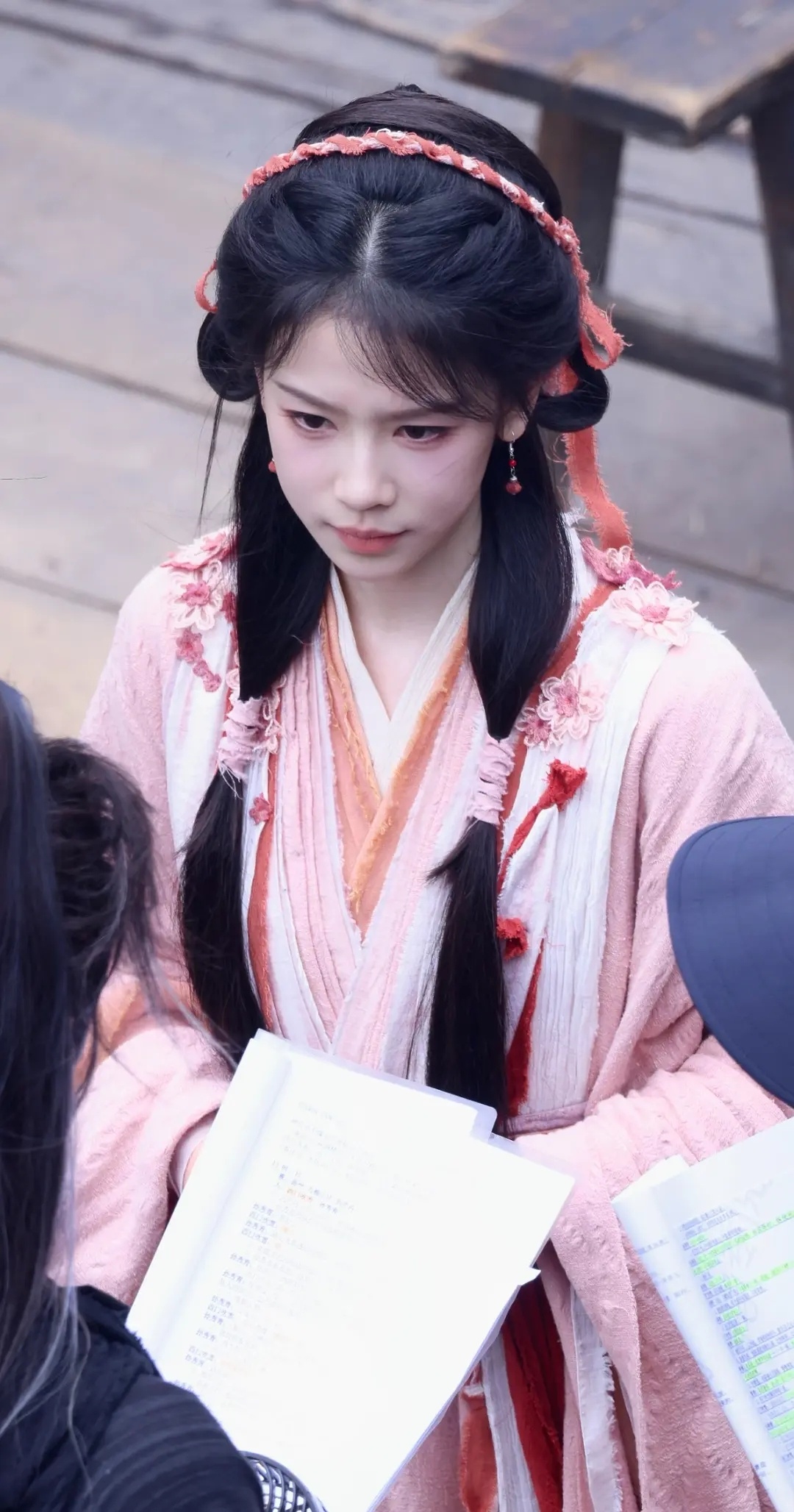 凤舞九天刘梦芮西门老婆新妆造 这个好看很多诶，比之前刚出妆那个更适合她 