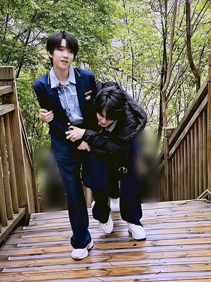 正面绝了 背面也绝了🫰🏿 