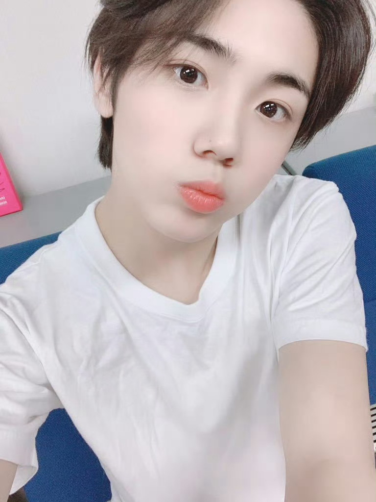 【那年今日】200731 Luvity!! 天气很热吧?ㅠㅠ 我最近在用汗水洗澡