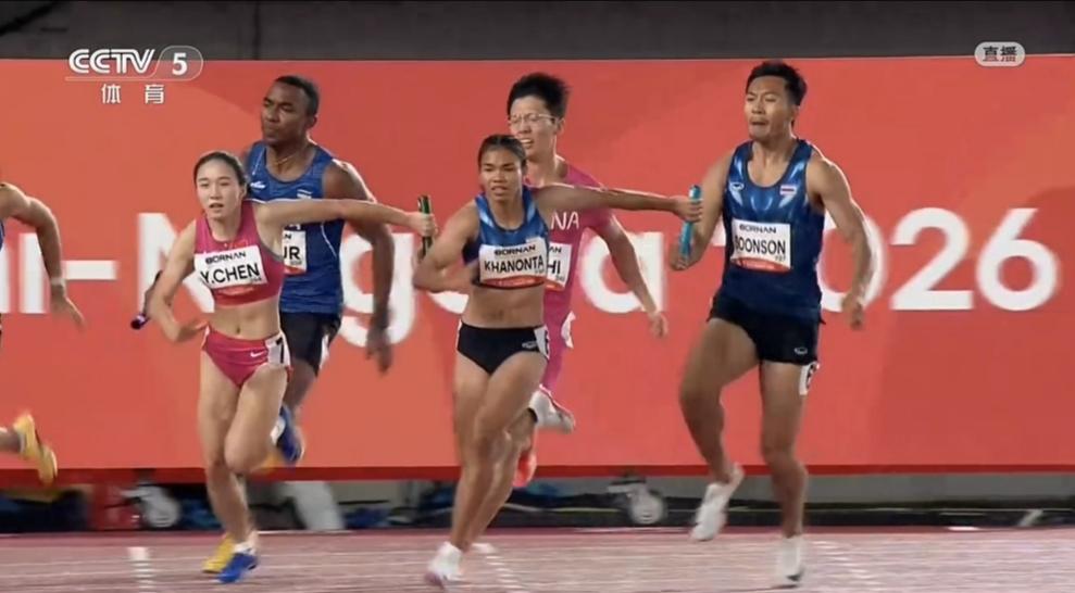 封神逆转！小孩姐极限超车绝杀，中国队以40秒78首夺亚运混合4×100米接力金牌