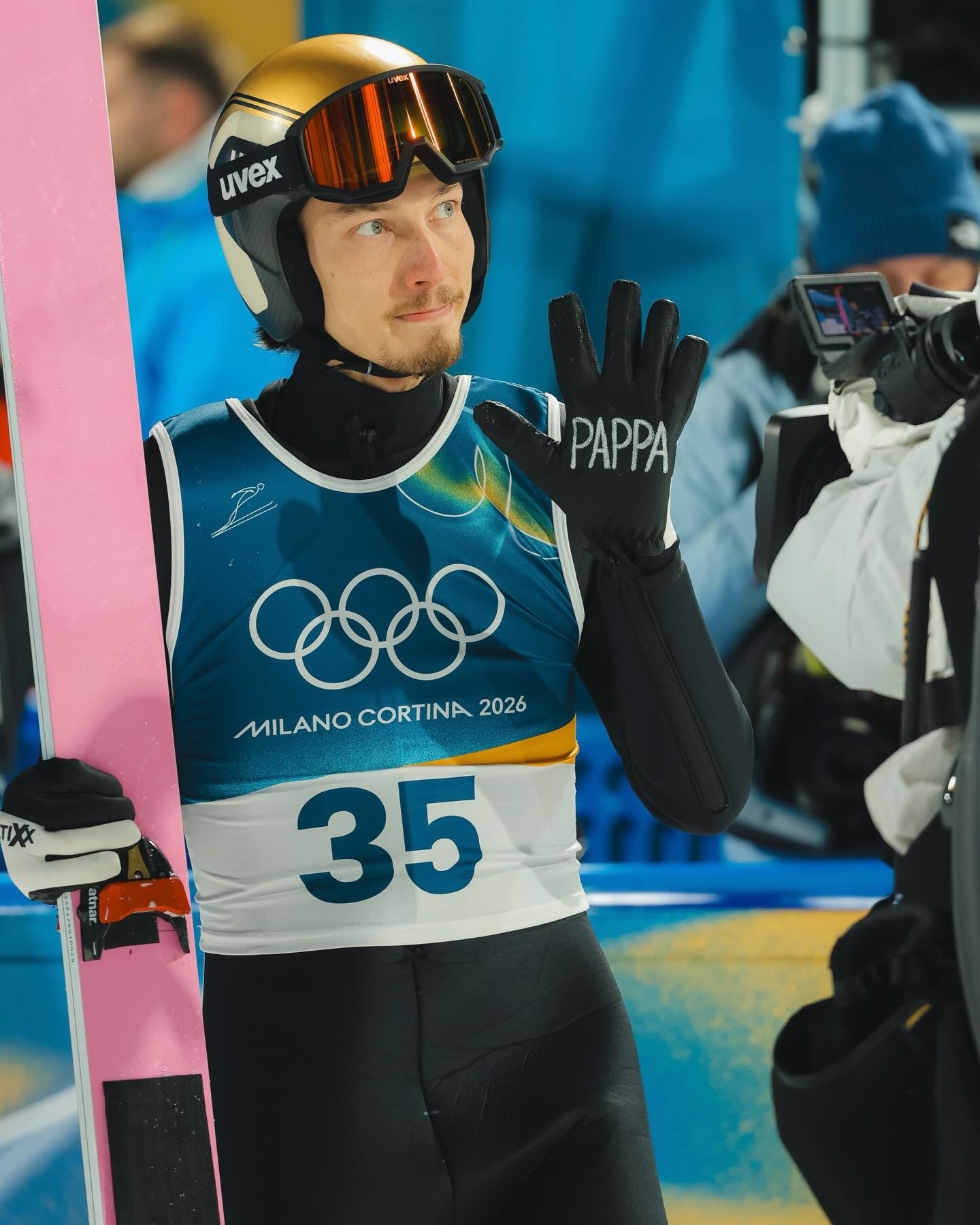 冬奥会 挪威代表团在本次冬奥会上非常成功，18金12银11铜，共41枚奖牌，以巨