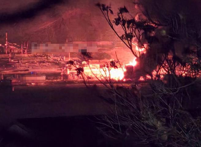 五天前的凌晨俄乌战场突发大新闻，乌克兰安全局带着特种部队搞了波“深夜偷袭”，直扑